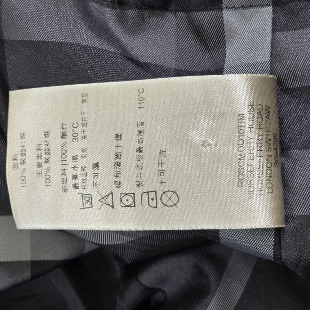 ✨️ Burberry Hooded Jacket  ✨️ - Picture 14 of 16